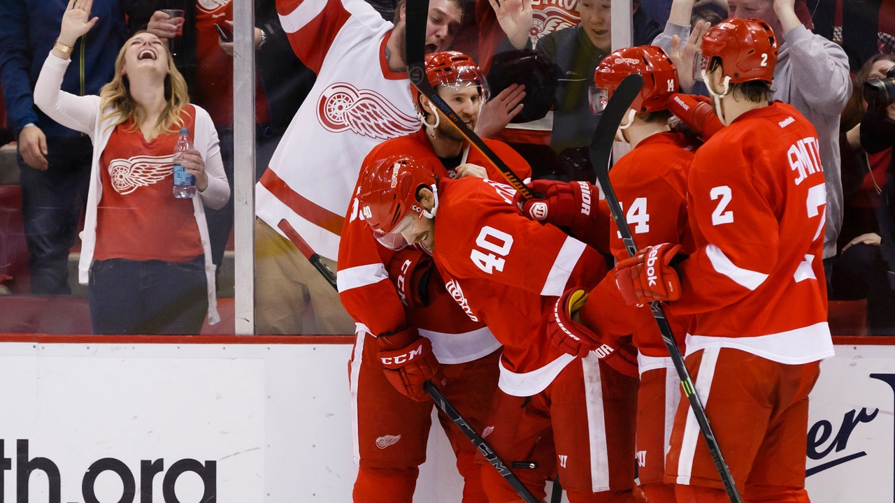 With NHL trade deadline looming, Wings GM Holland likes his options
